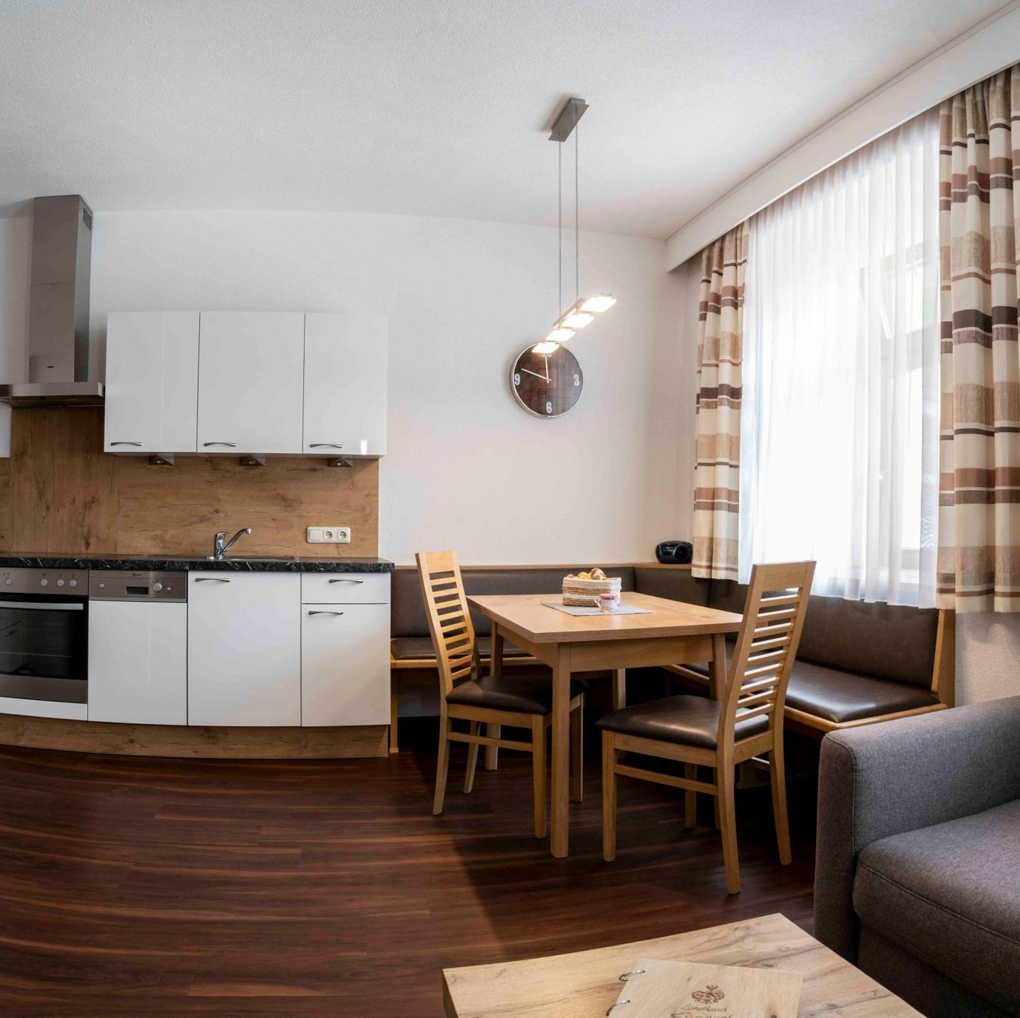 Landhaus Zangerl - Kobelerhof Landeck Quarto foto