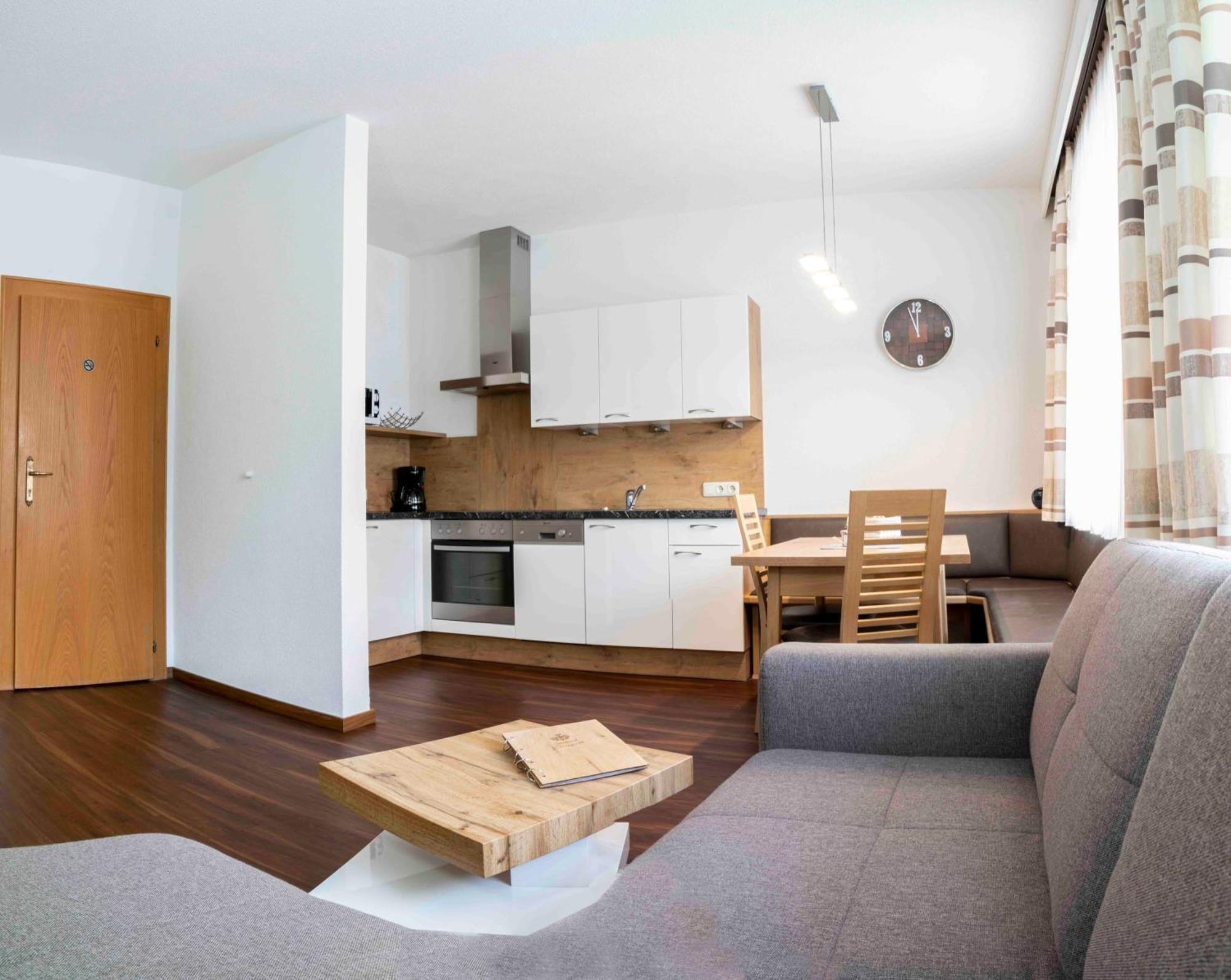 Landhaus Zangerl - Kobelerhof Landeck Quarto foto